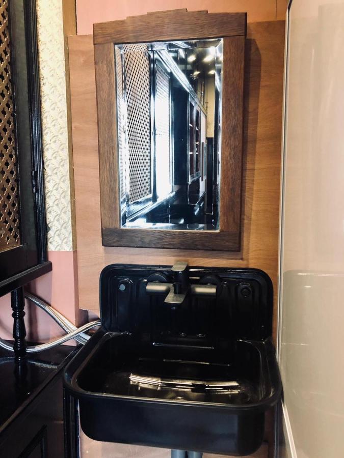 Slapen Bij Cafe De Concurrent Hotell Vlissingen Exteriör bild